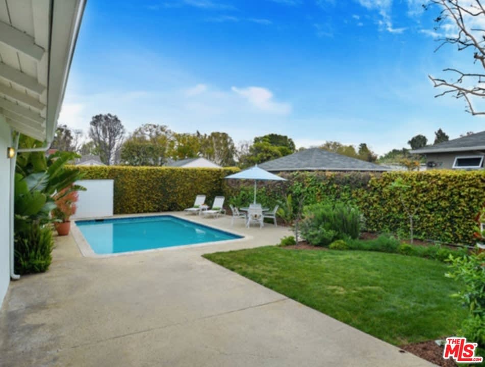 3388 Mclaughlin Avenue
