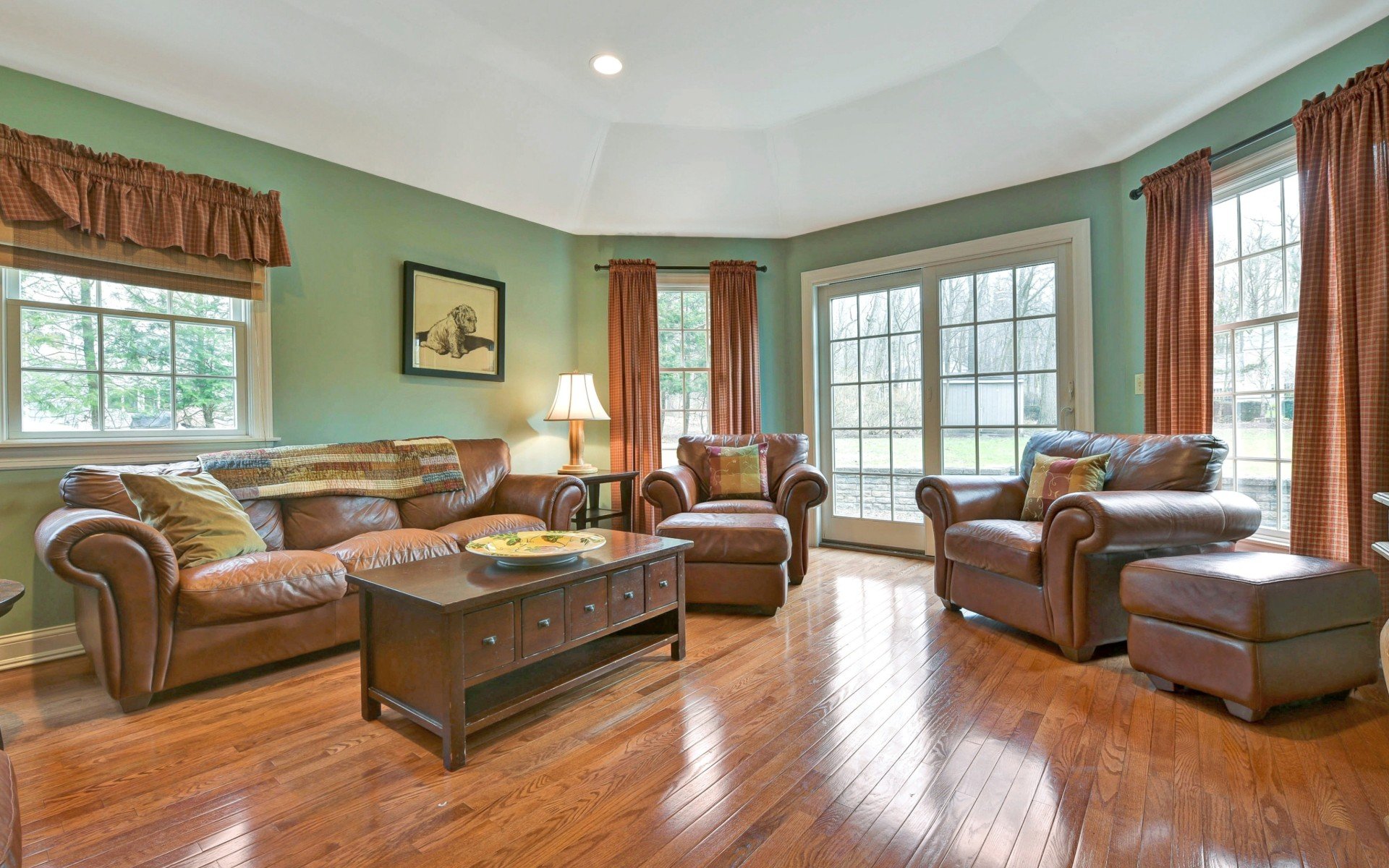 8 Anona Dr