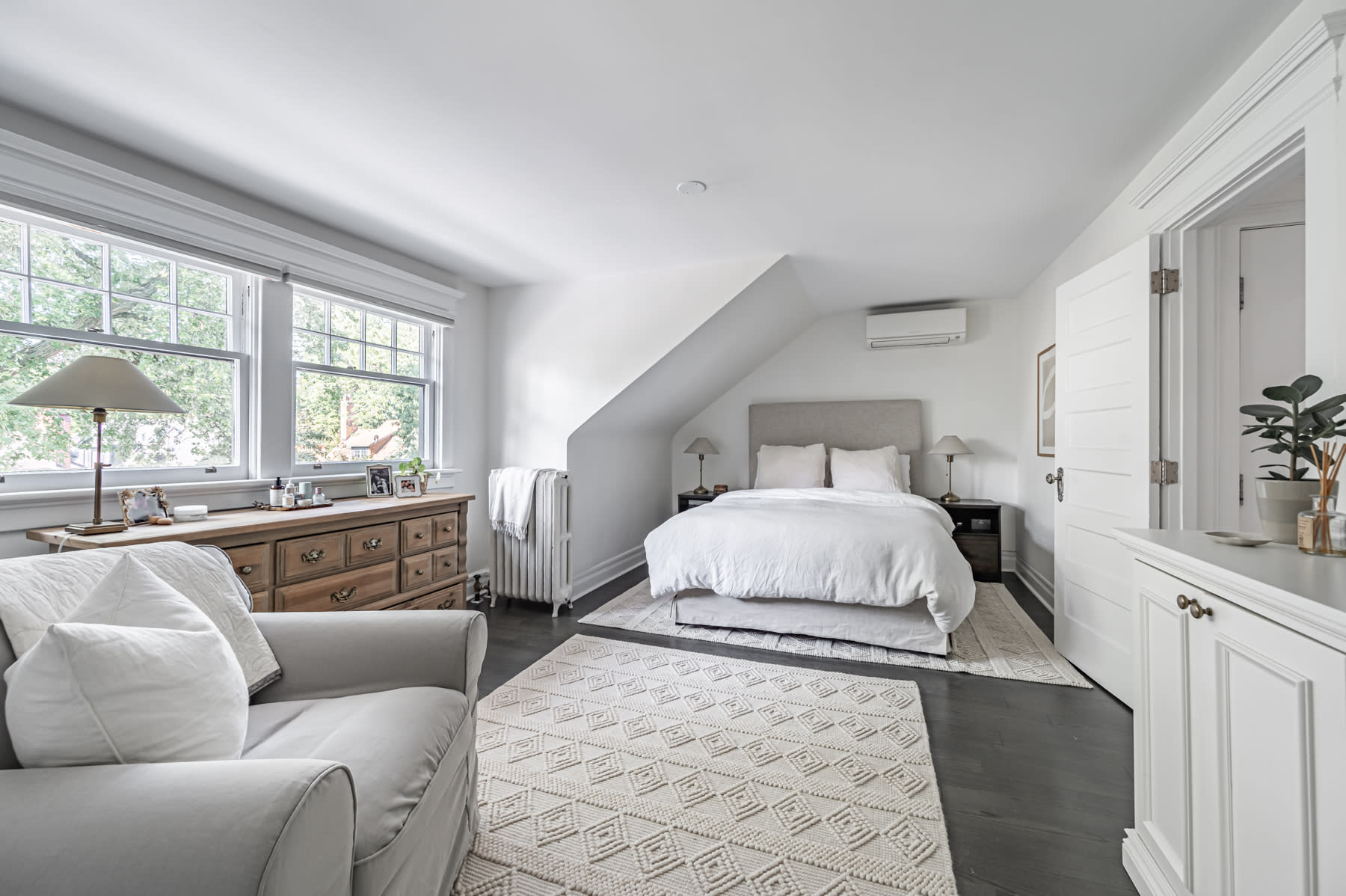 18 Castle Frank Cres