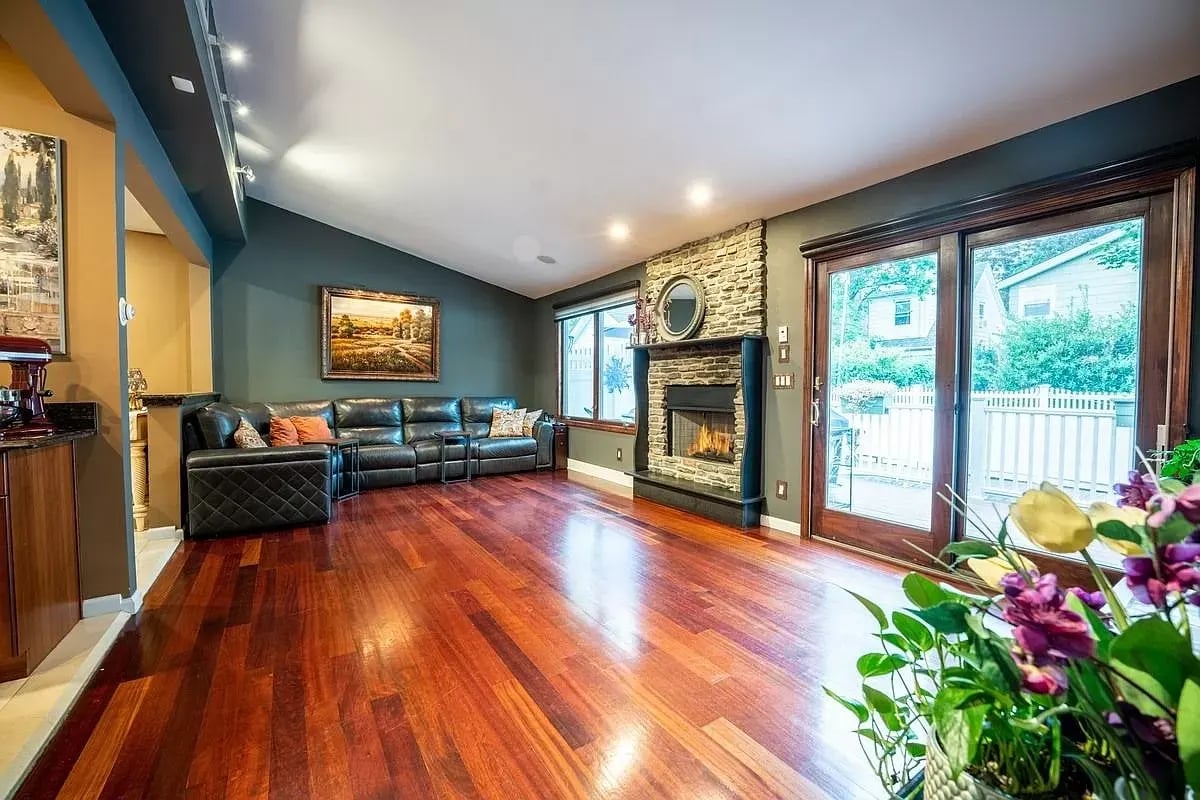 129 Alter Ave