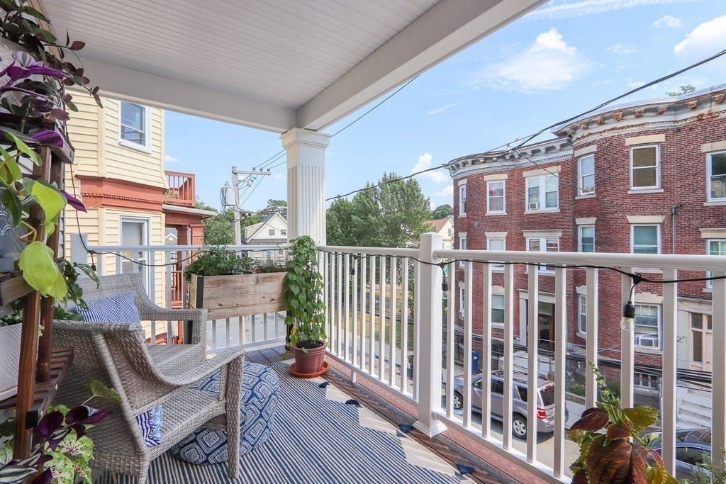 24 Gayland St, #2