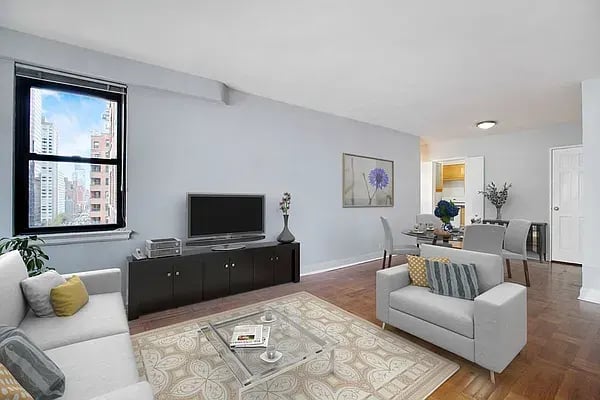 301 East 63rd Street Unit: 11G