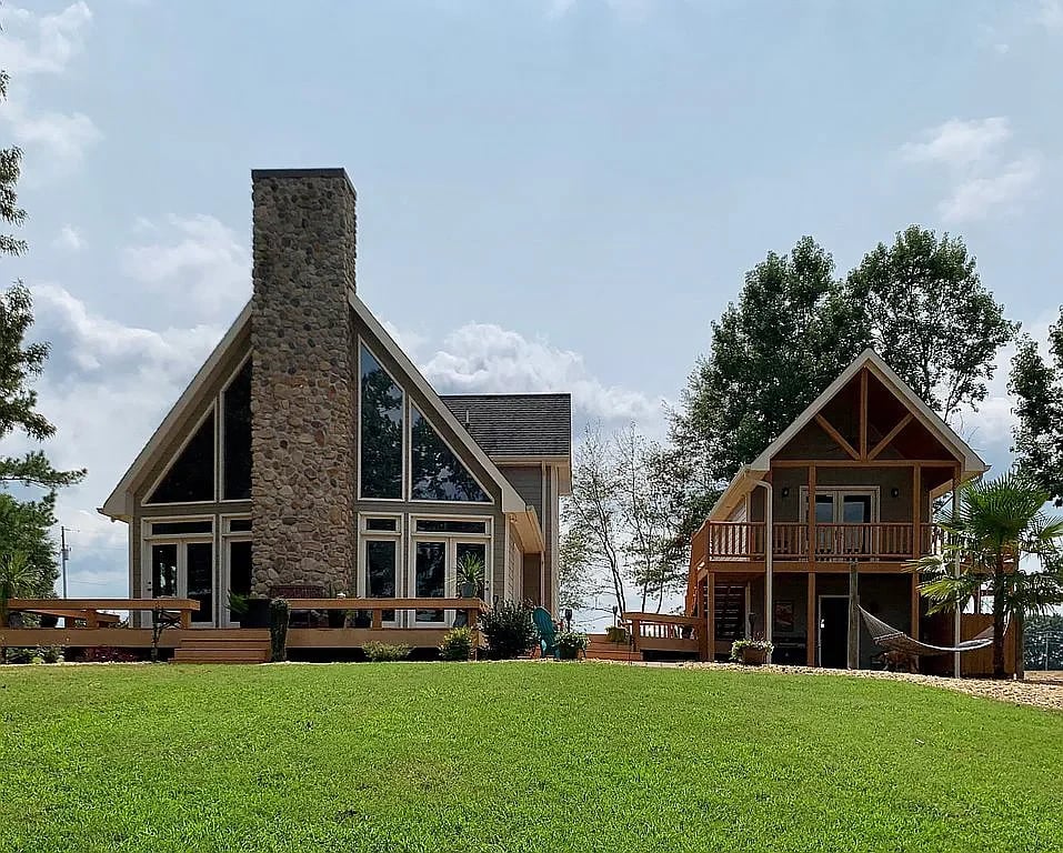 1900 County Rd 487
