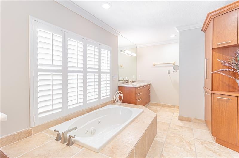 1312 NE 2nd St Unit #1312
