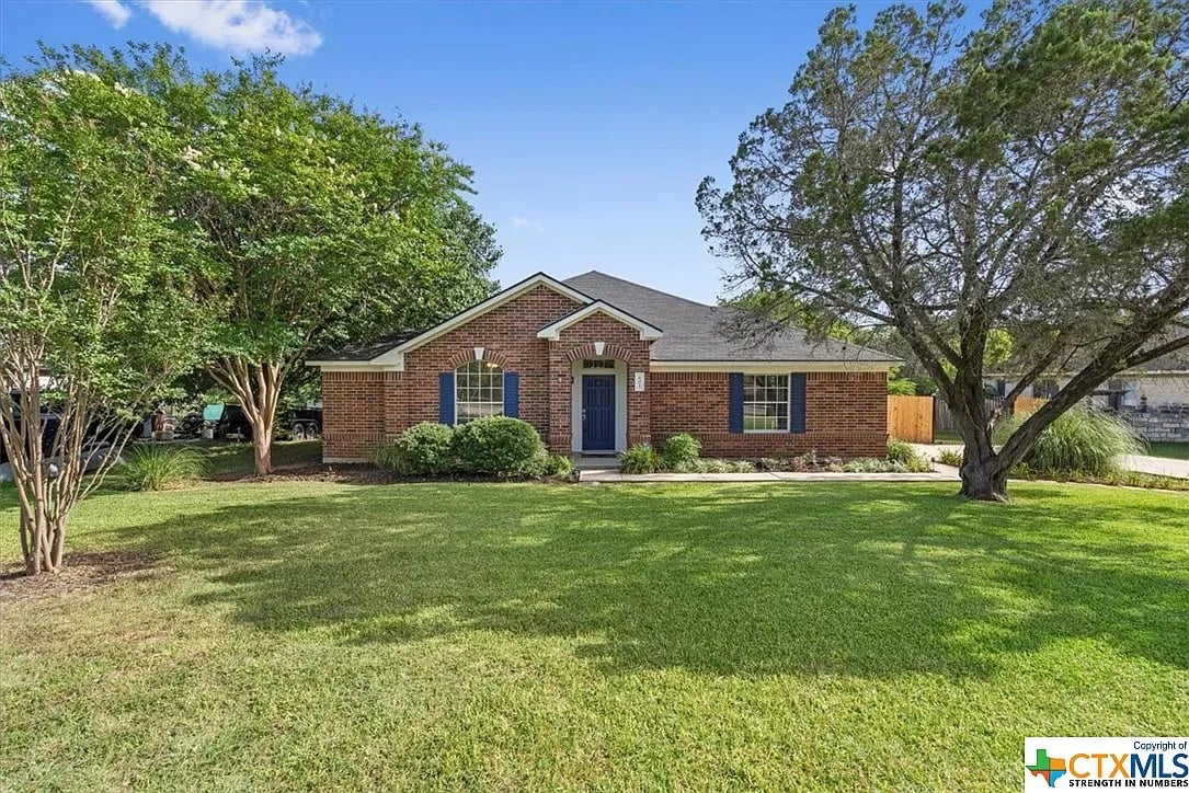 601 Dryden Ln