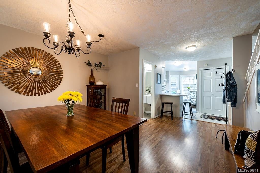 7-4540 W Saanich Rd