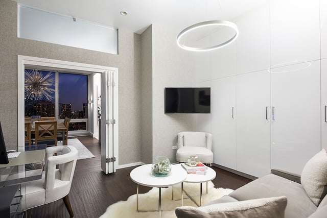 500 W Superior St Unit 2103