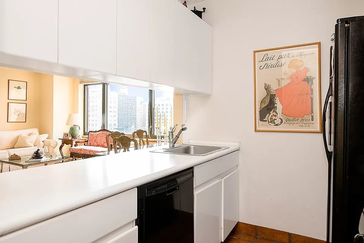 222 Riverside Drive Unit: 15D