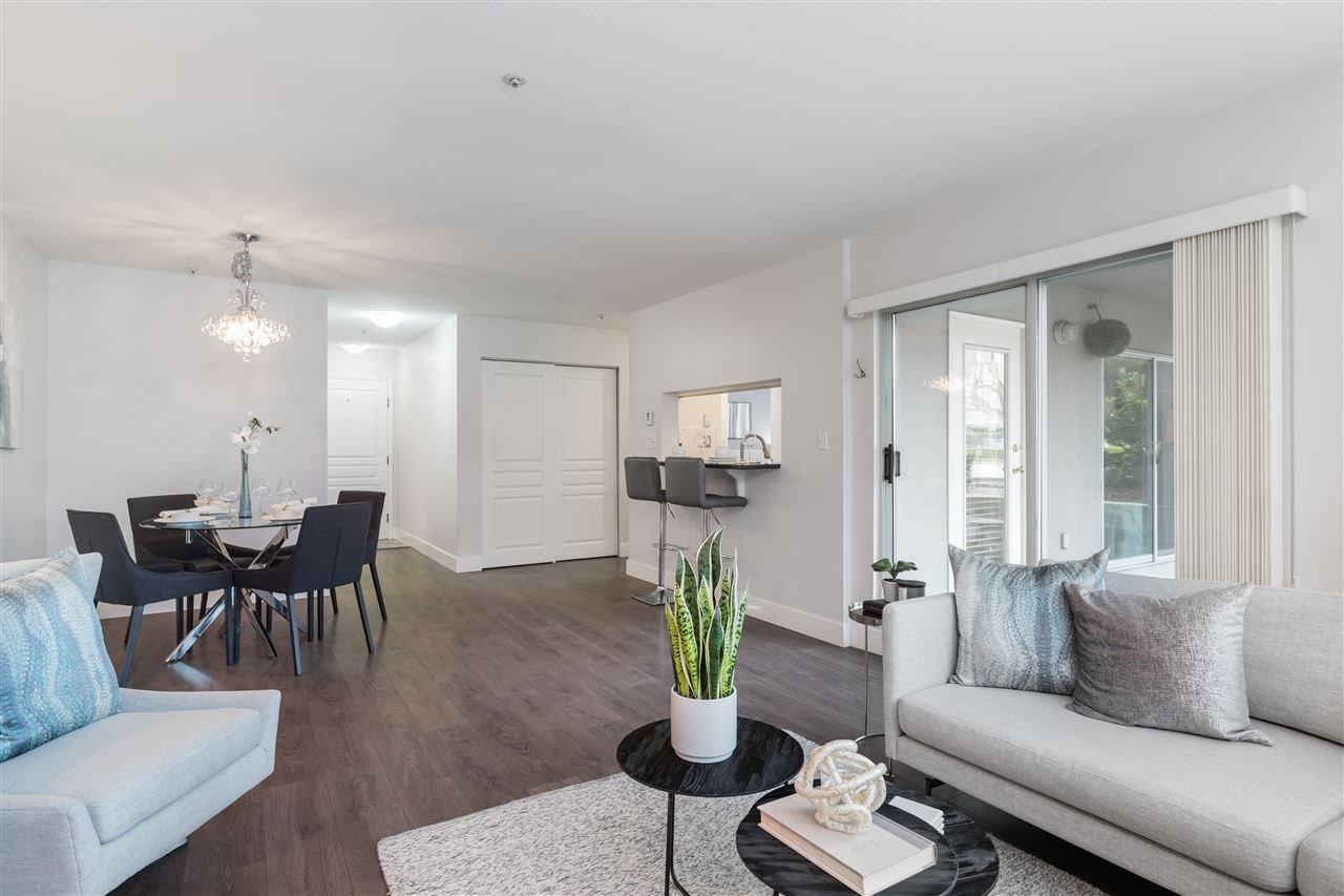 112-8460 Jellicoe St
