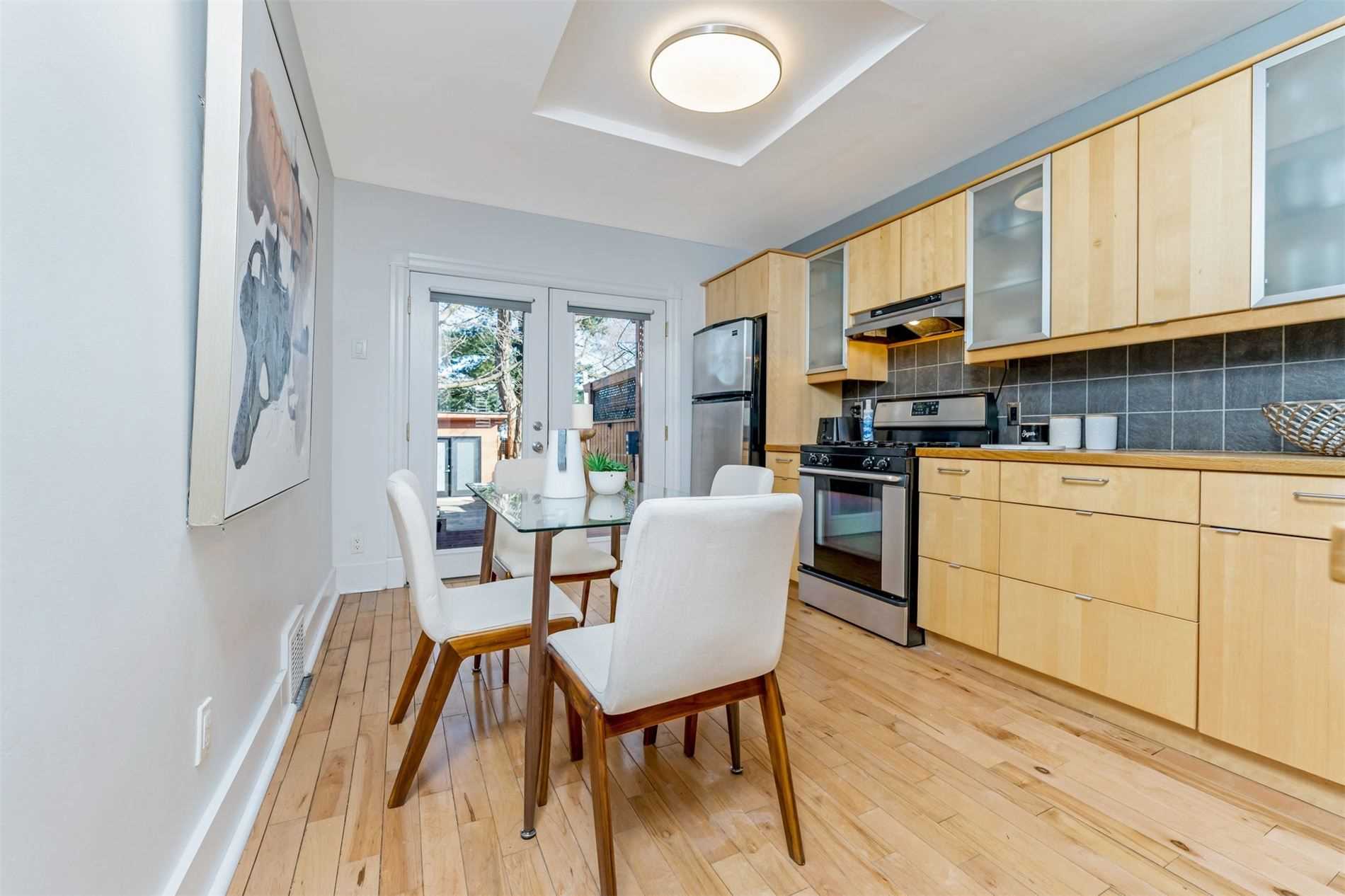 441 Woodfield Rd