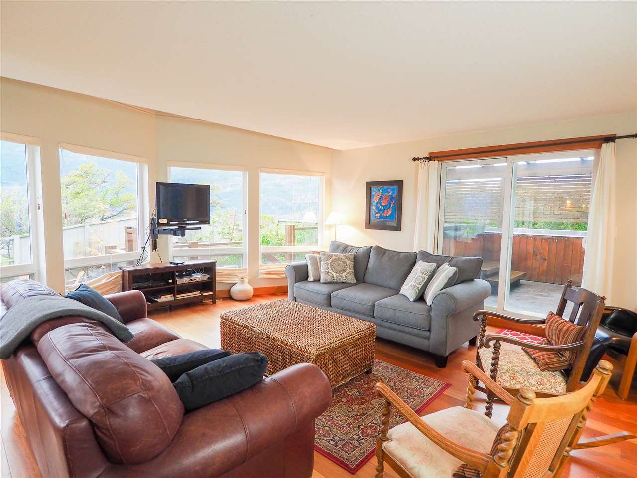 1005 Panorama Pl
