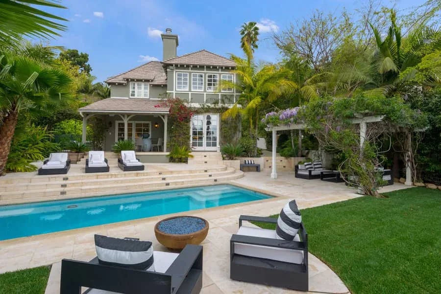 1423 N Doheny