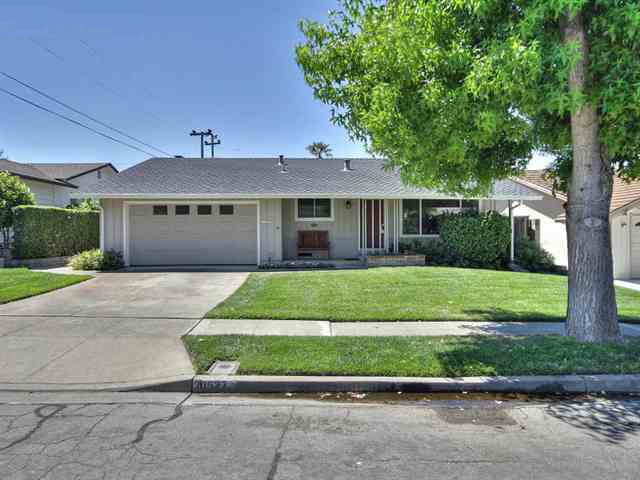 41527 Apricot Ln