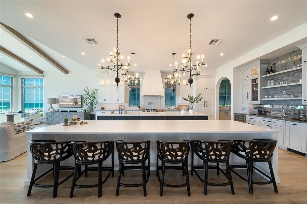 100 Beach Ave, Anna Maria