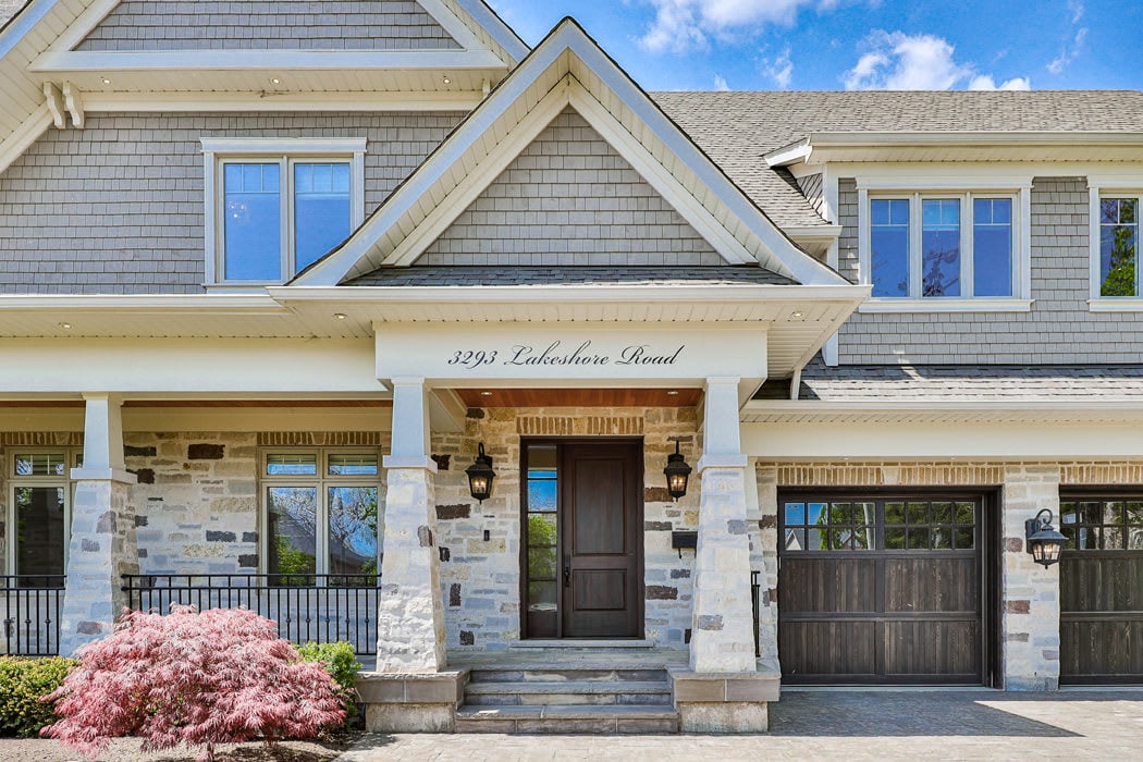 3293 Lakeshore Road 