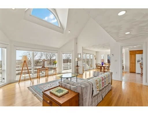 5 Twin Light Cir