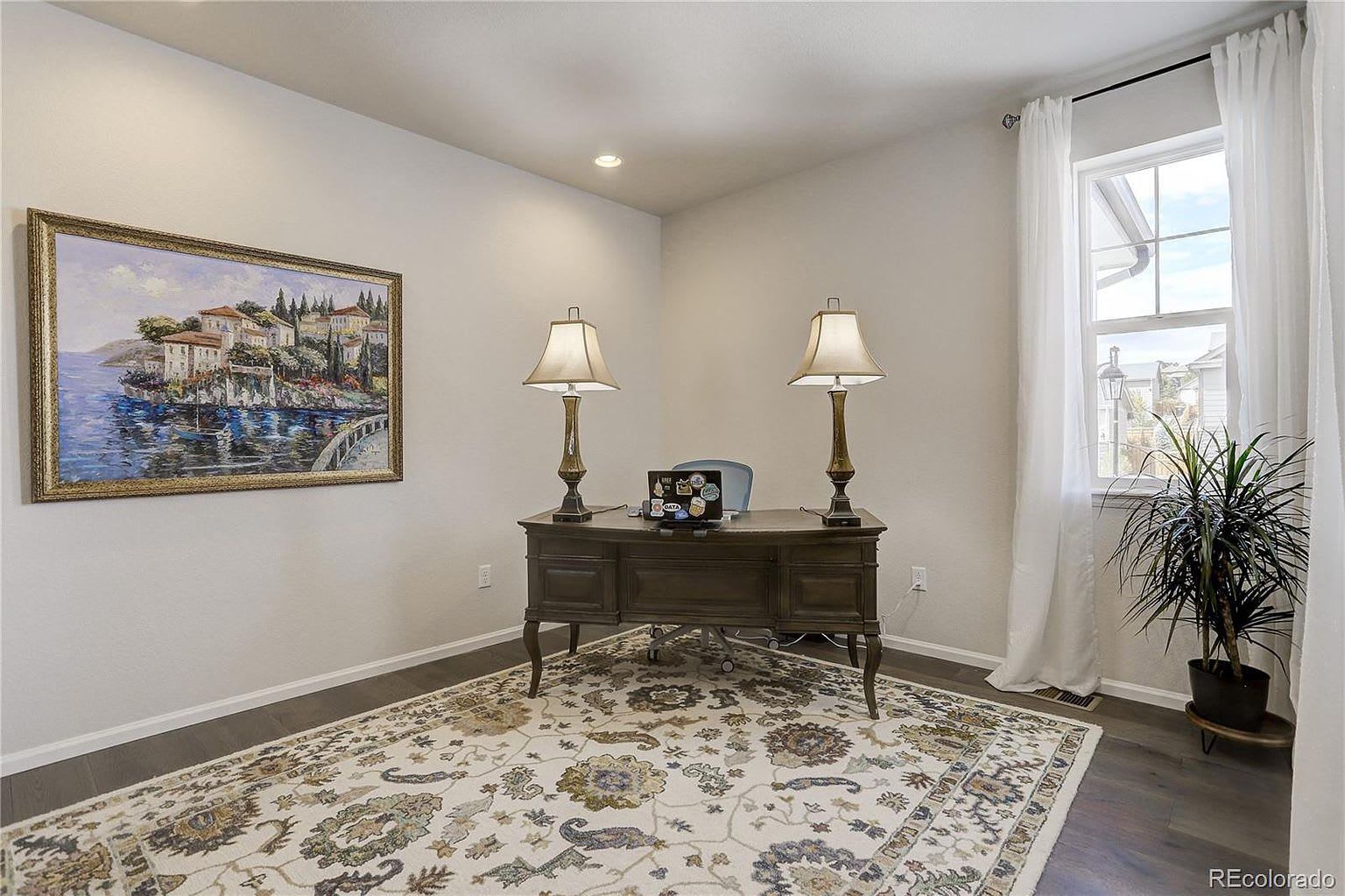 6898 Petunia Pl