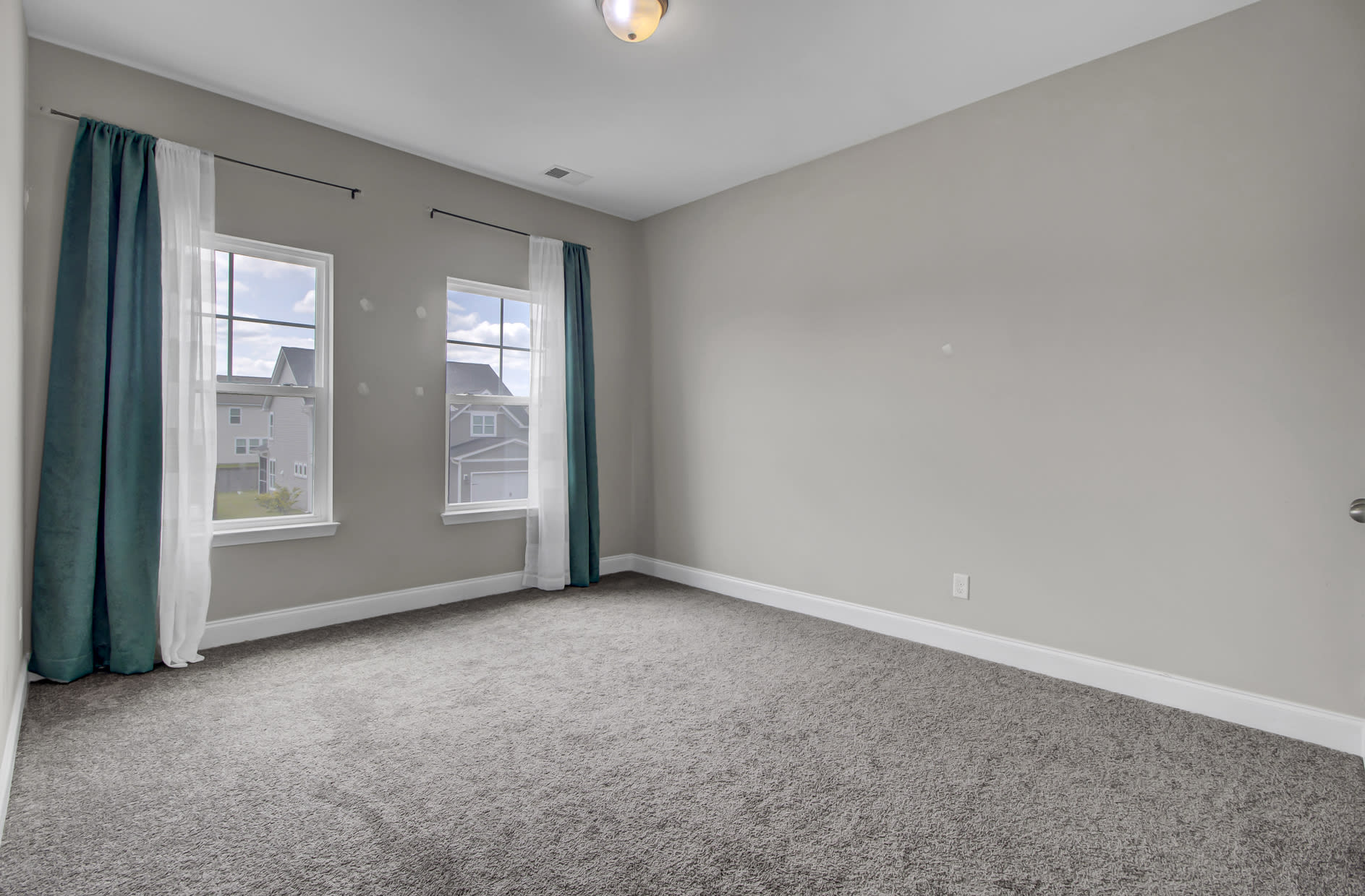 314 Legendres Dr