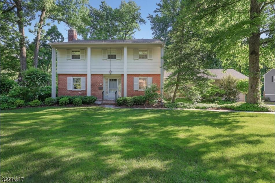 788 Knollwood Ter