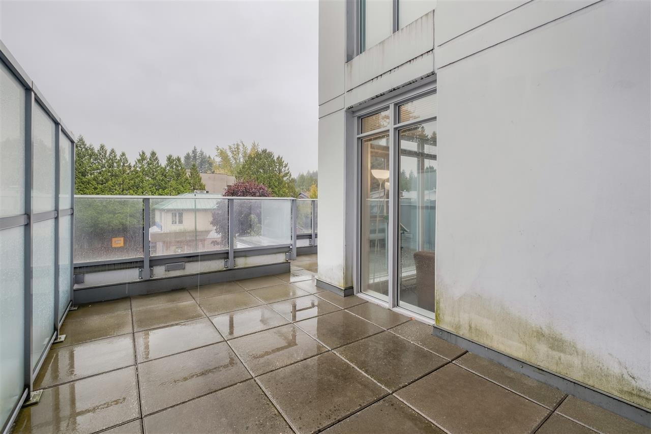 305-958 Ridgeway Ave