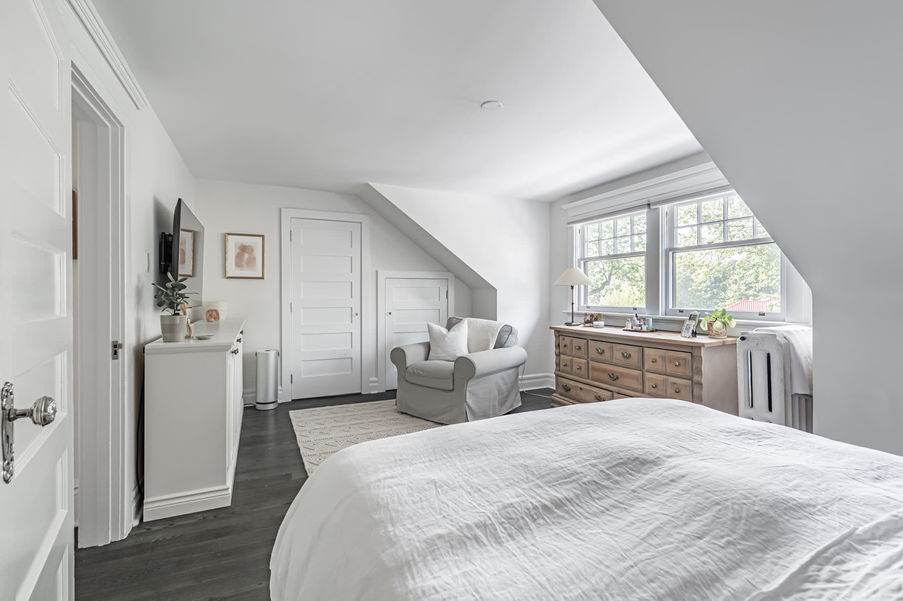 18 Castle Frank Cres