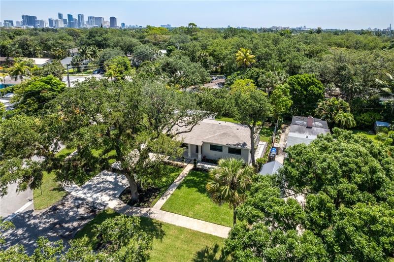 1426 SW 16th Ter