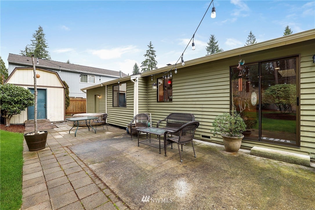 8102 24th Dr