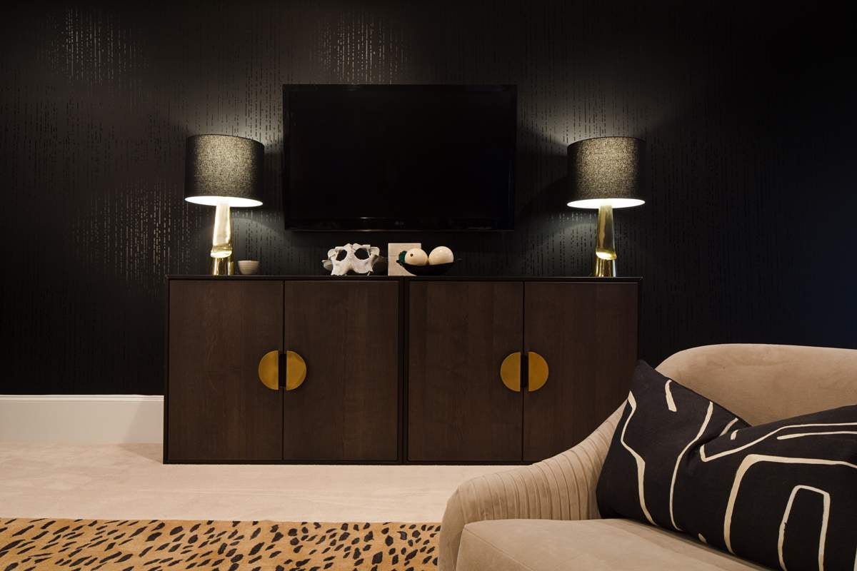 House Tour: A Sumptuous Suite