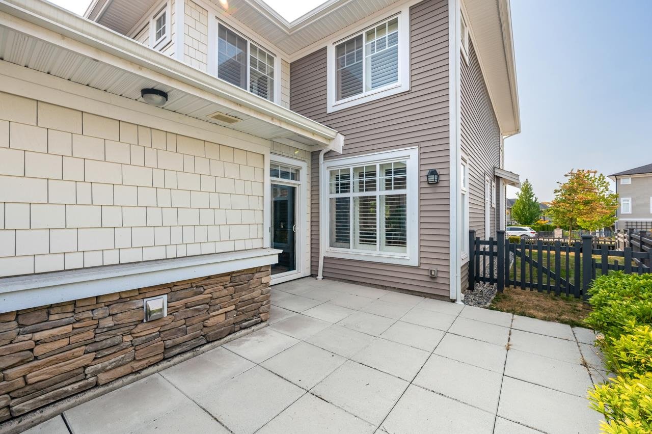 5-10500 Delsom Cres