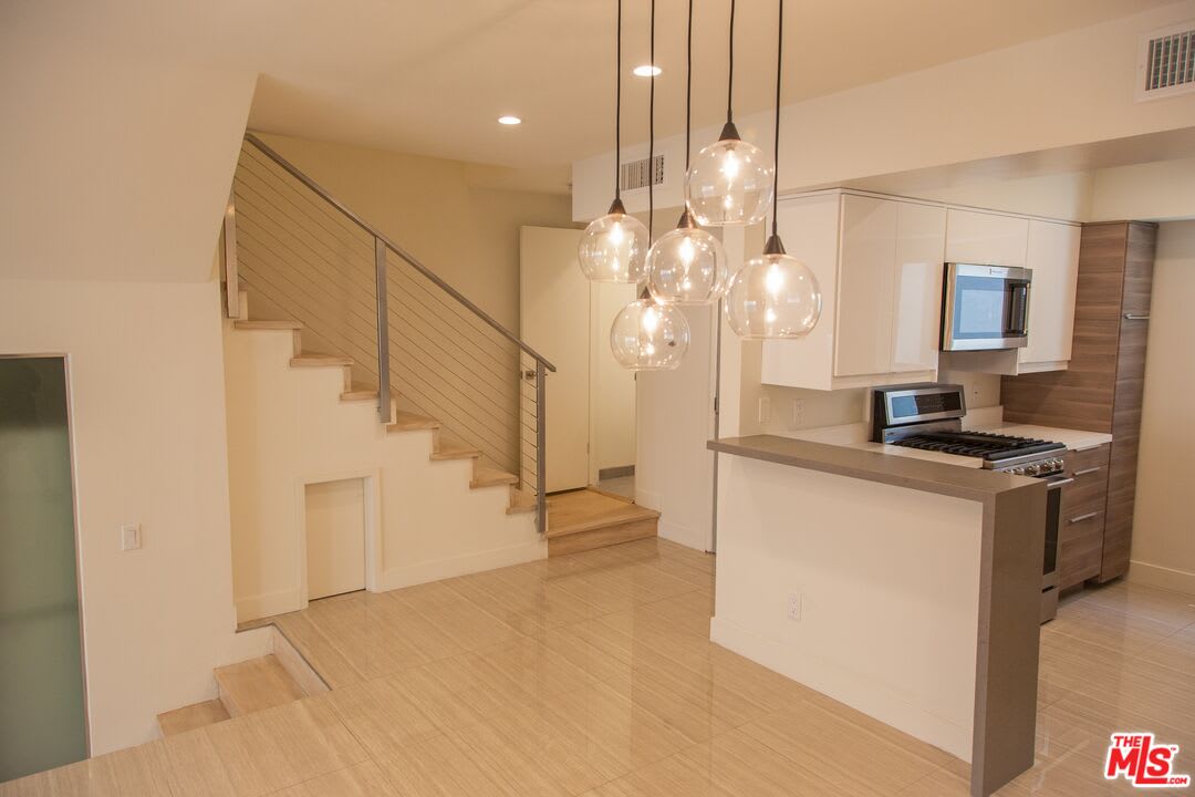 508 North Kings Road, Unit 3