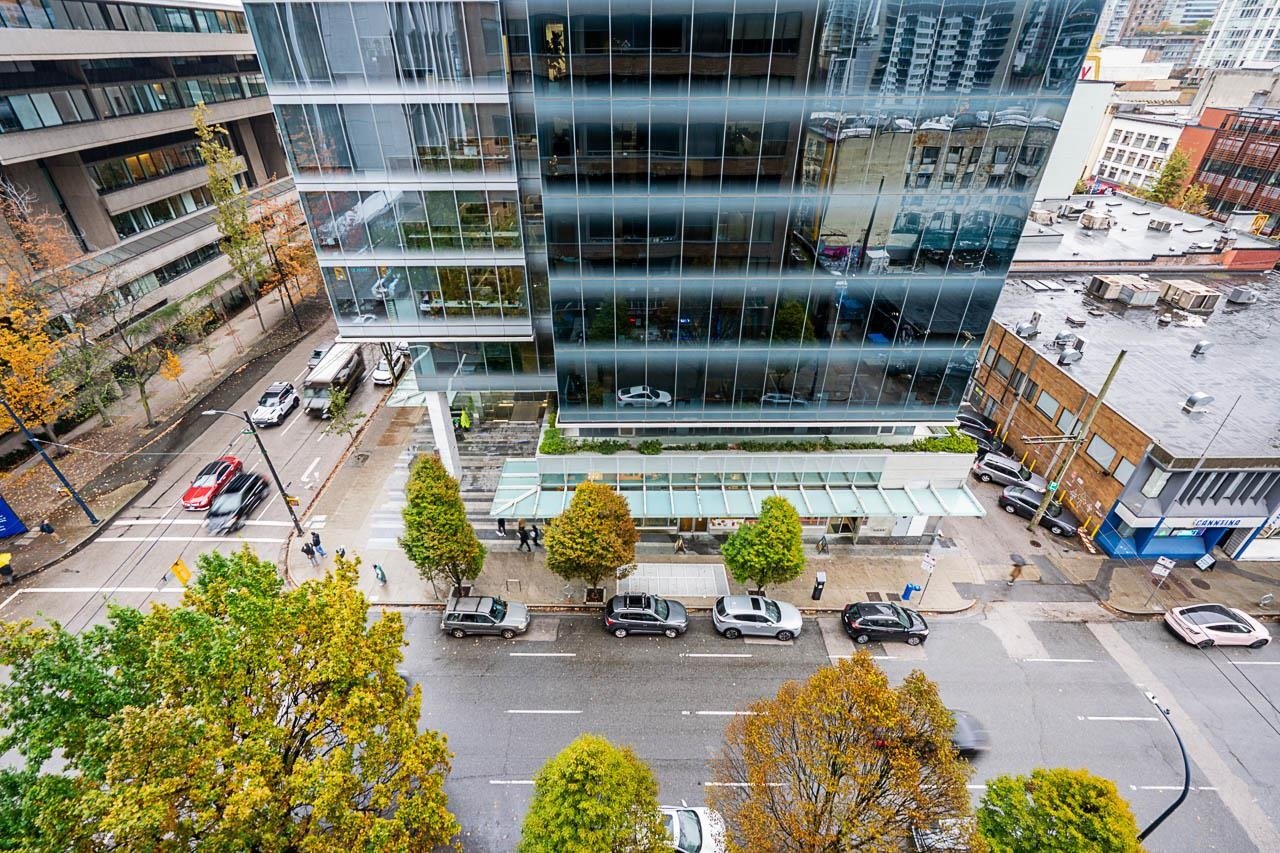 702-1010 Howe Street, Vancouver