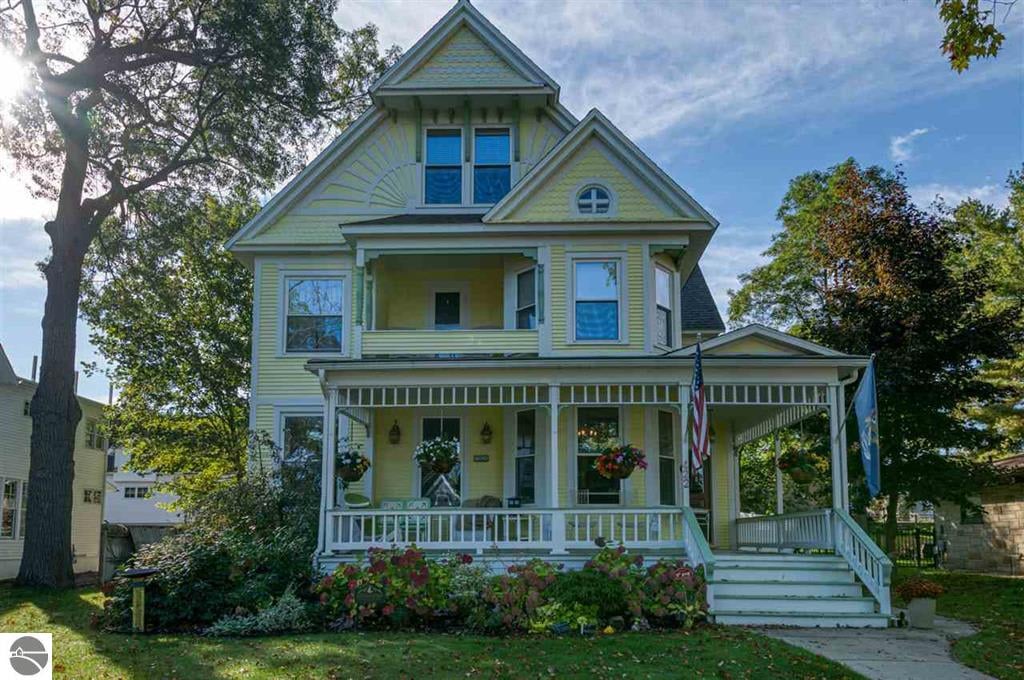 422 Washington Street