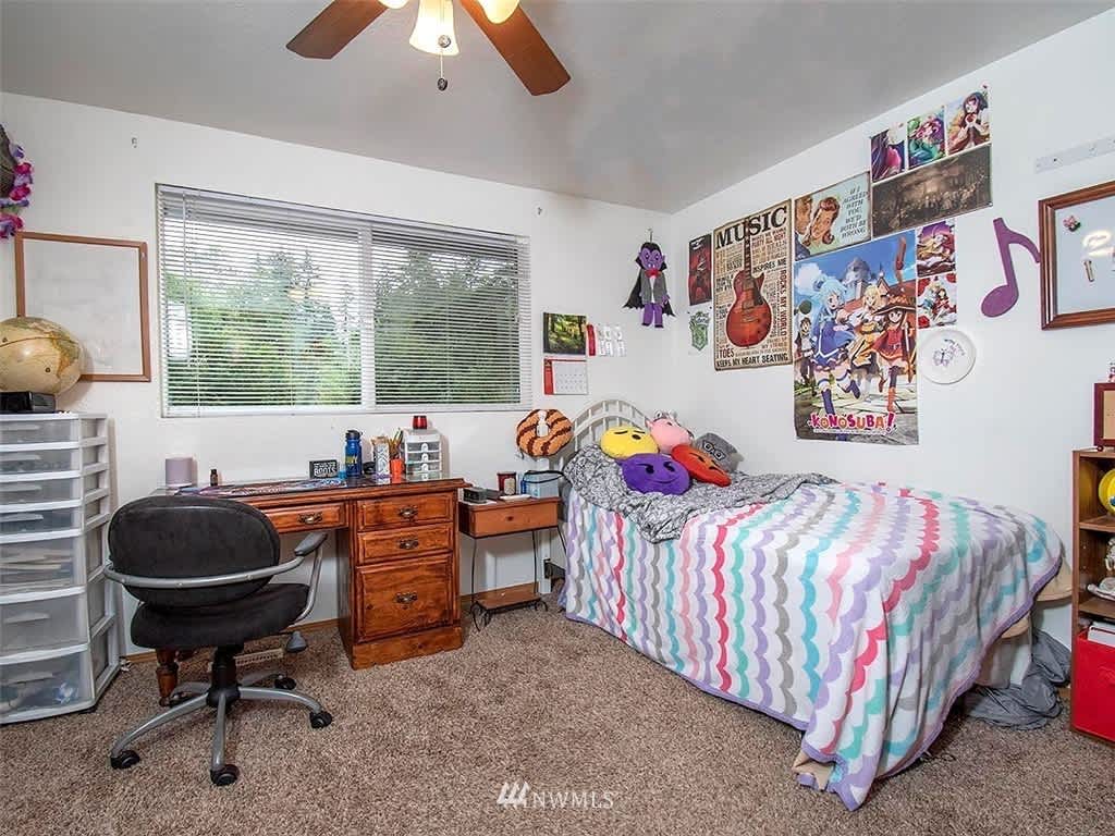 21030 Echo Lake Rd