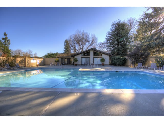 6090 Calle De Amor