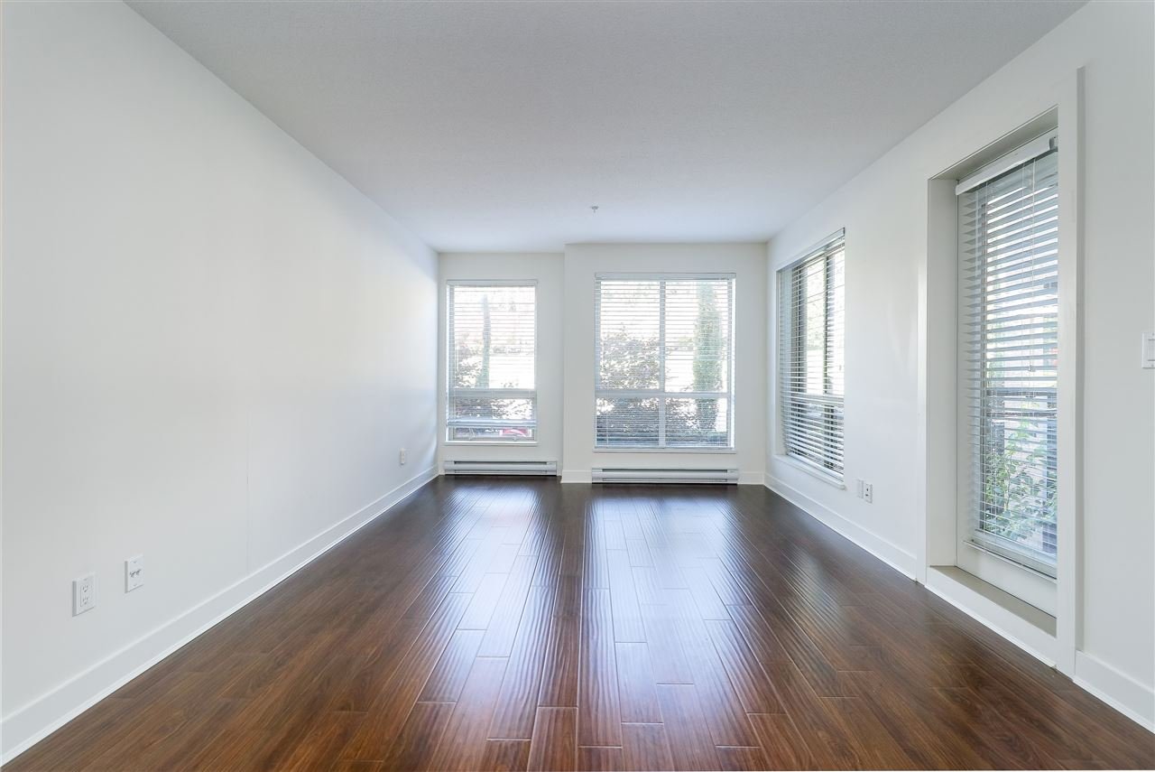 211-500 Royal Ave
