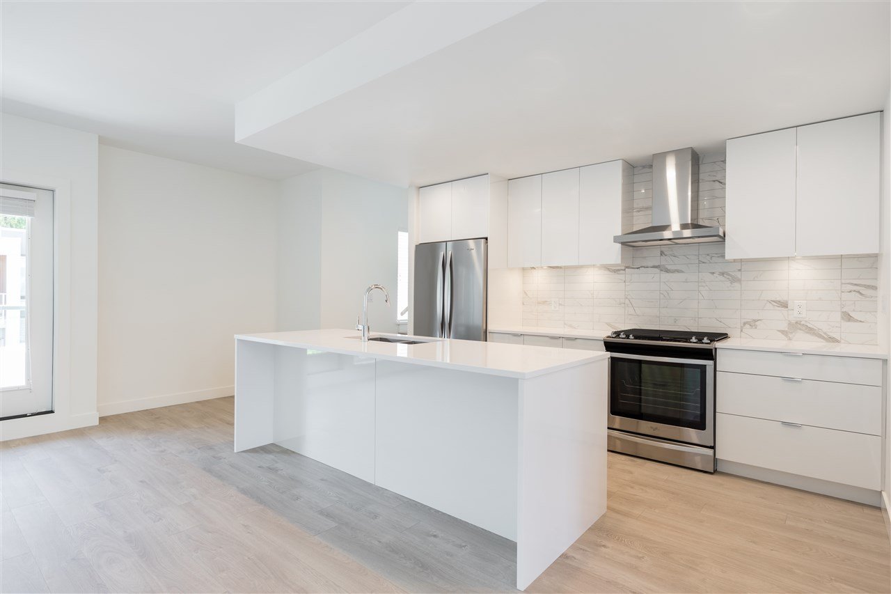 34-3596 Salal Dr