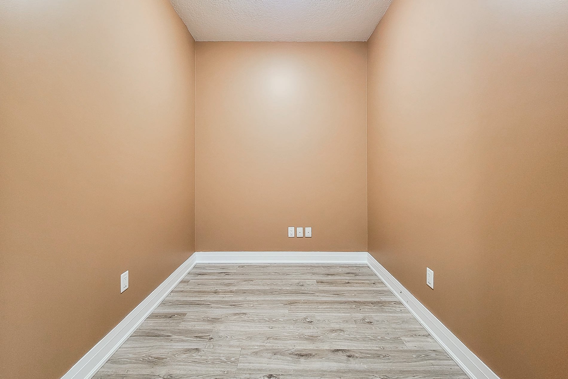 16 Concord Pl Unit: 447