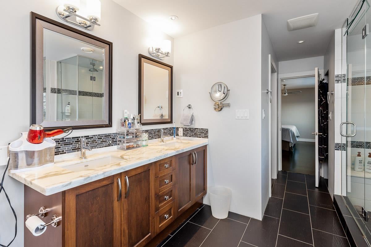 469 Cariboo Cres