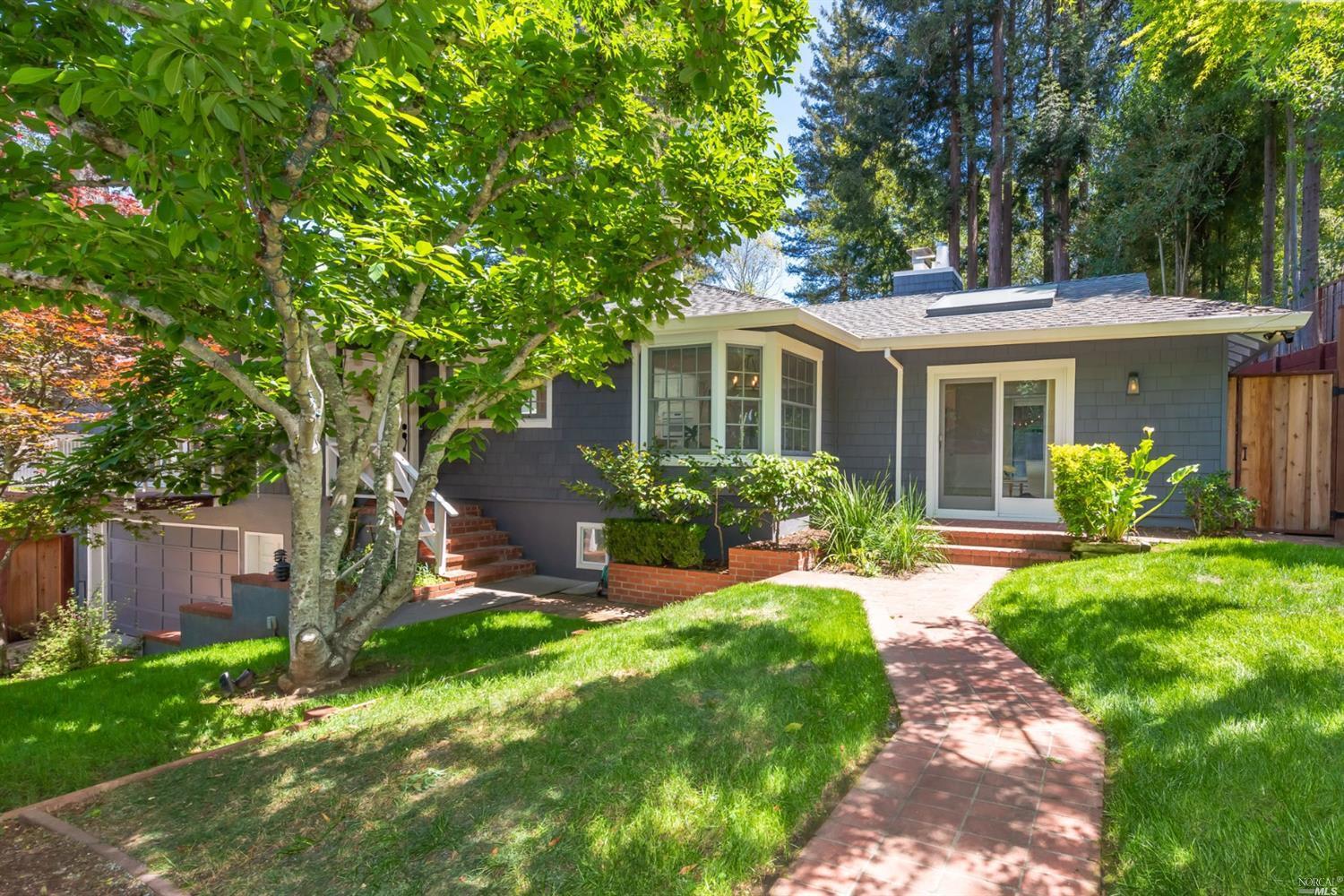 5 Westwood Dr
