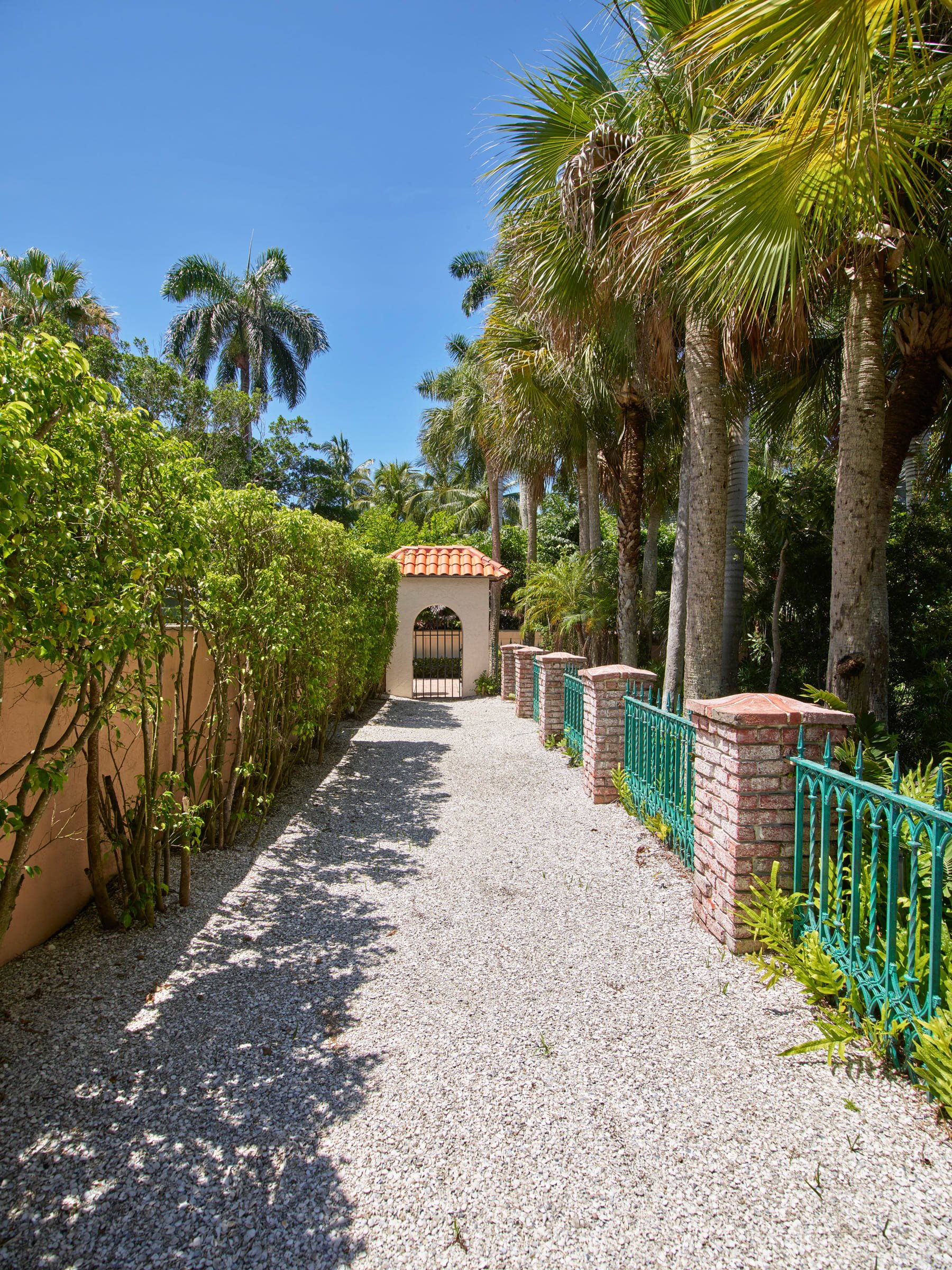 GORDON DRIVE ESTATES