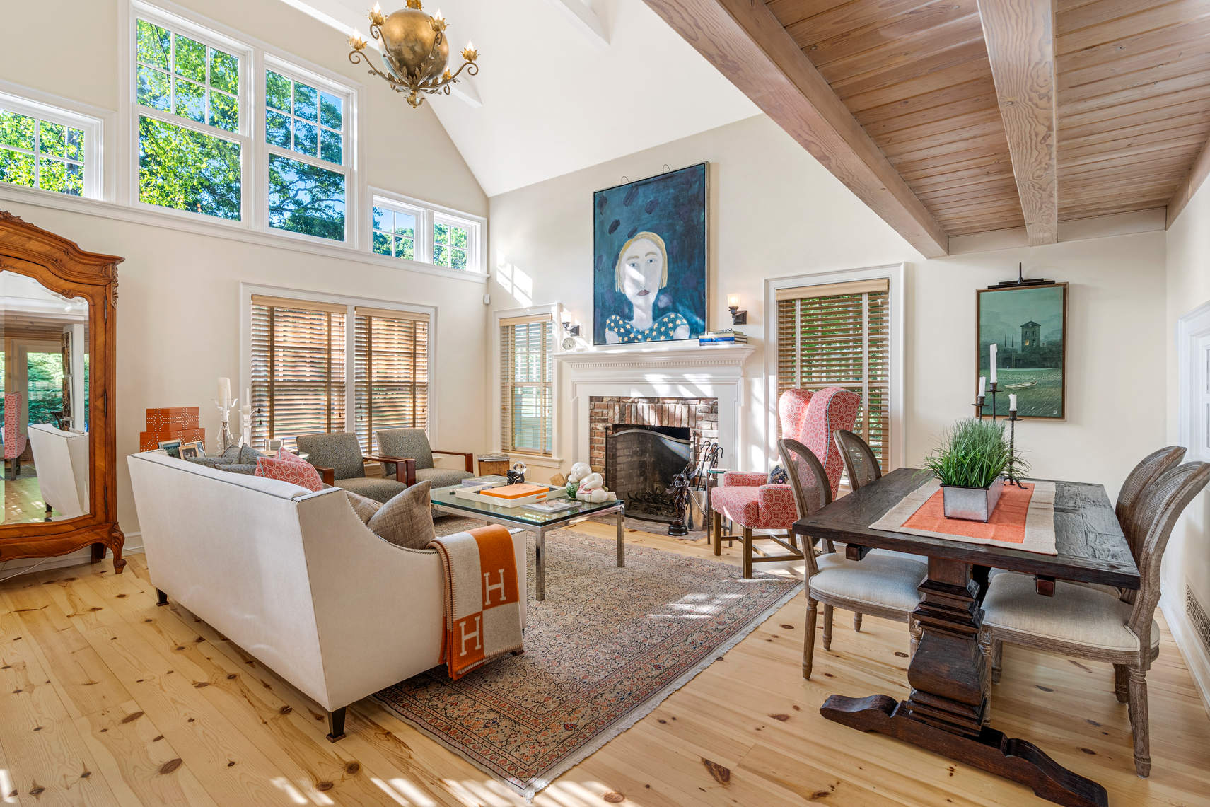 Picture Perfect Sag Harbor Village Cottage with Serene Water Views