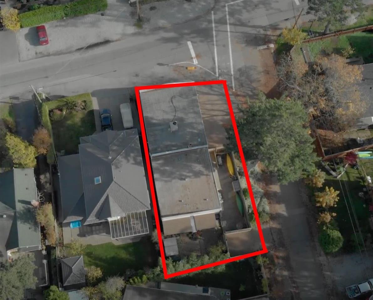 6679 1a Ave