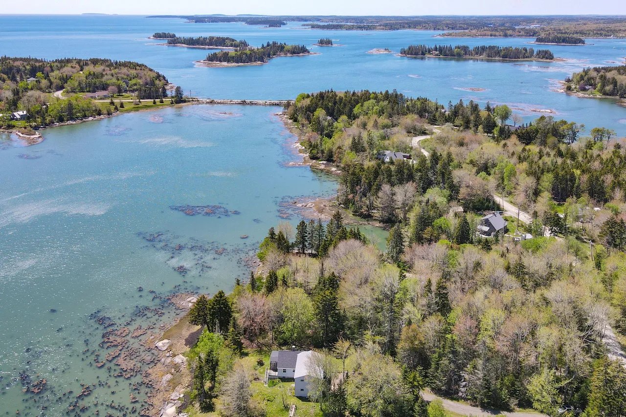 New Waterfront Listing! 194 Atlantic Quarry Road, Saint George, Maine – $525,000
