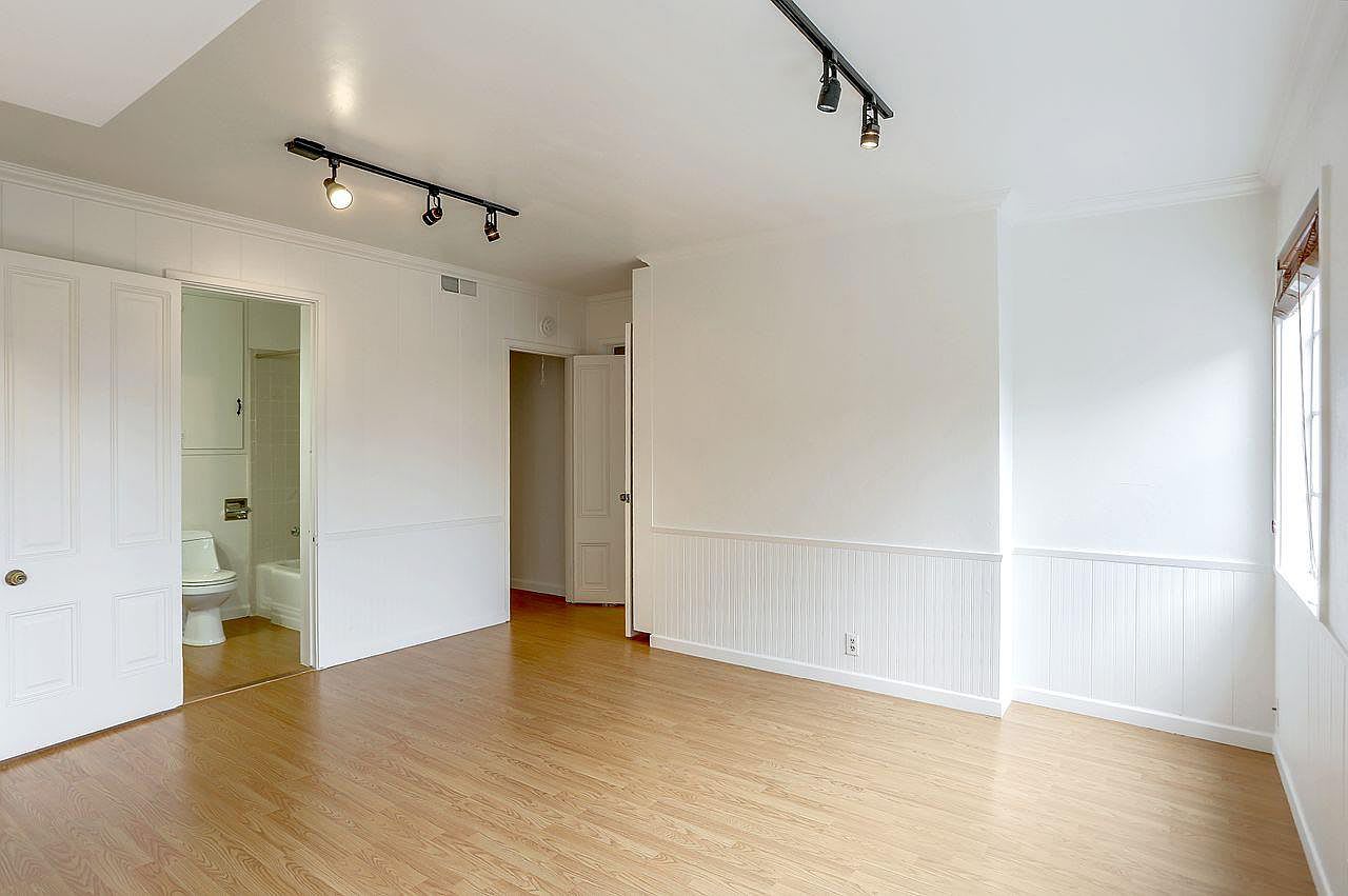 6 Cielo Vista Pl