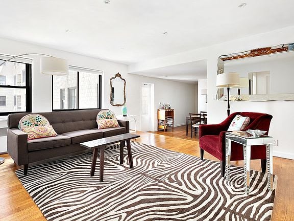 85 Eighth Ave. Unit: 4T