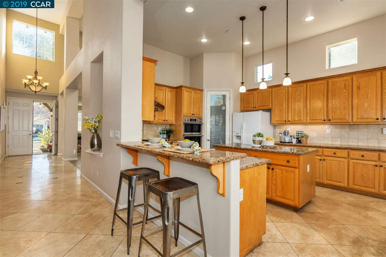 1449 Pinegrove Way