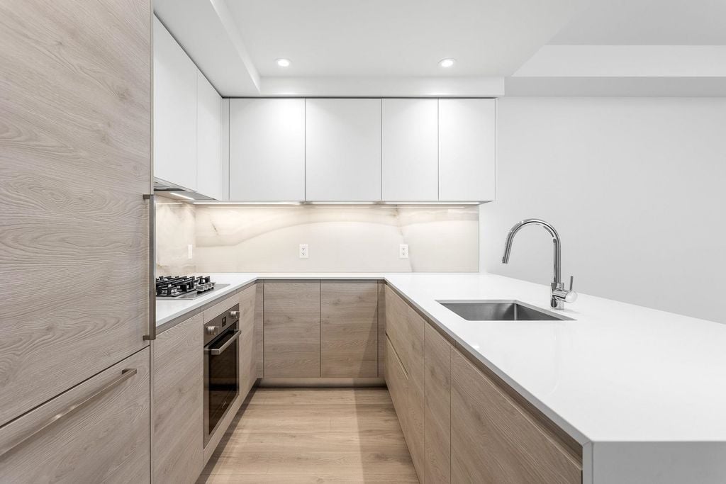 680 Quayside Drive 3205, New Westminster