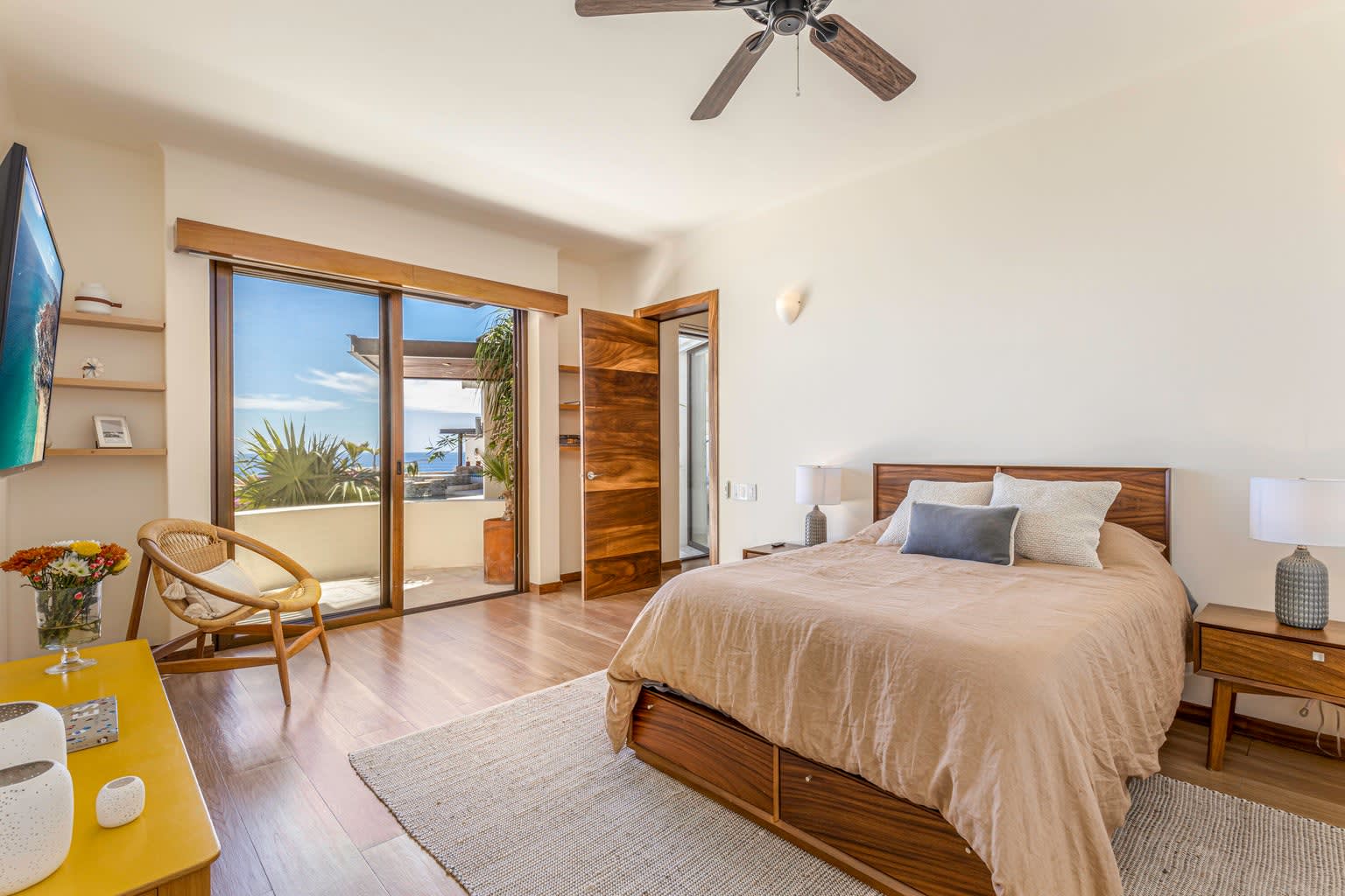 Cabo Colorado