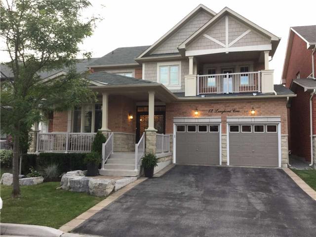 12 Langhorst Cres