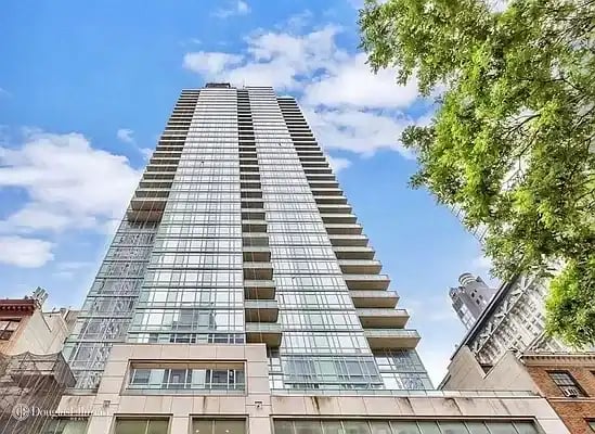 325 Fifth Avenue Unit: 36C